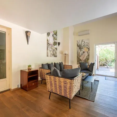 Vakantiehuis Spacious In Valmer With Private Pool